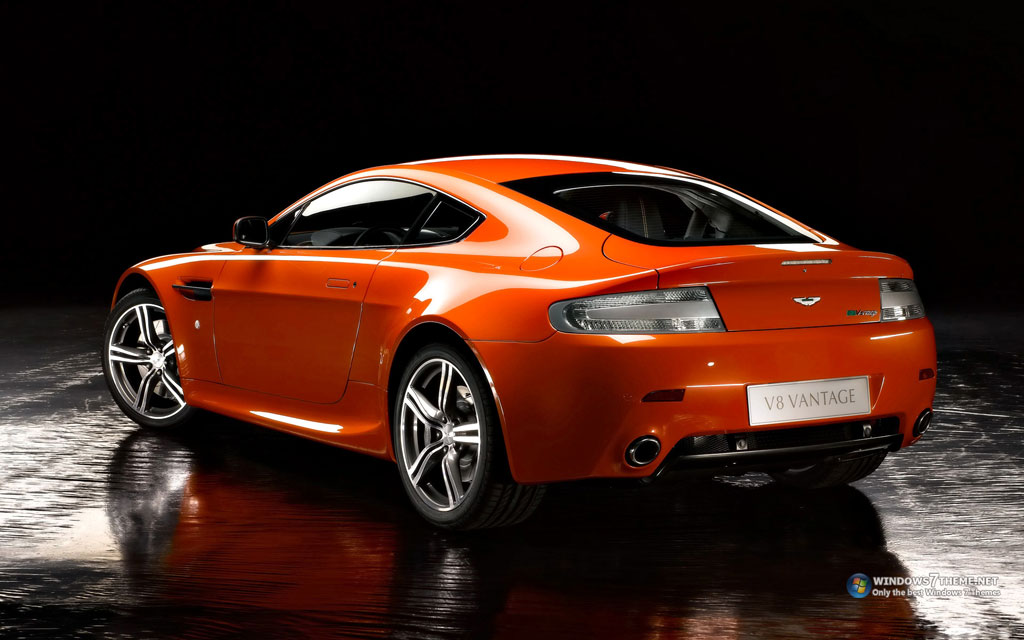 Тема Aston Martin V8 Vantage