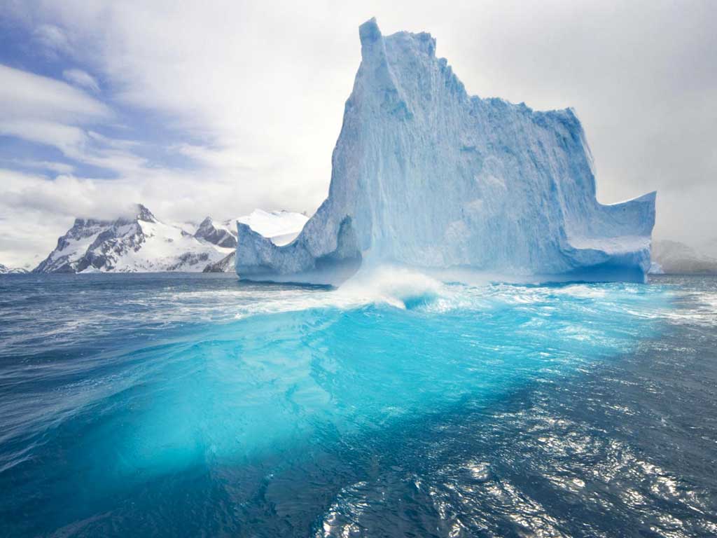 Тема Giant Icebergs для Windows 7